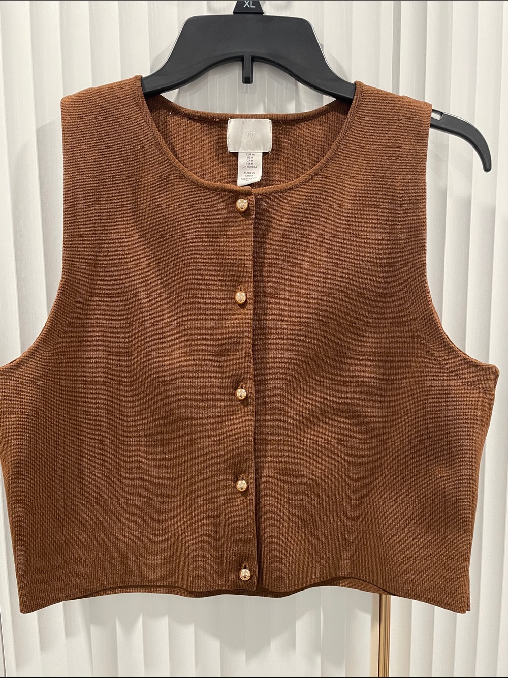 Sleeveless Button-Front Knit Tank in Brown